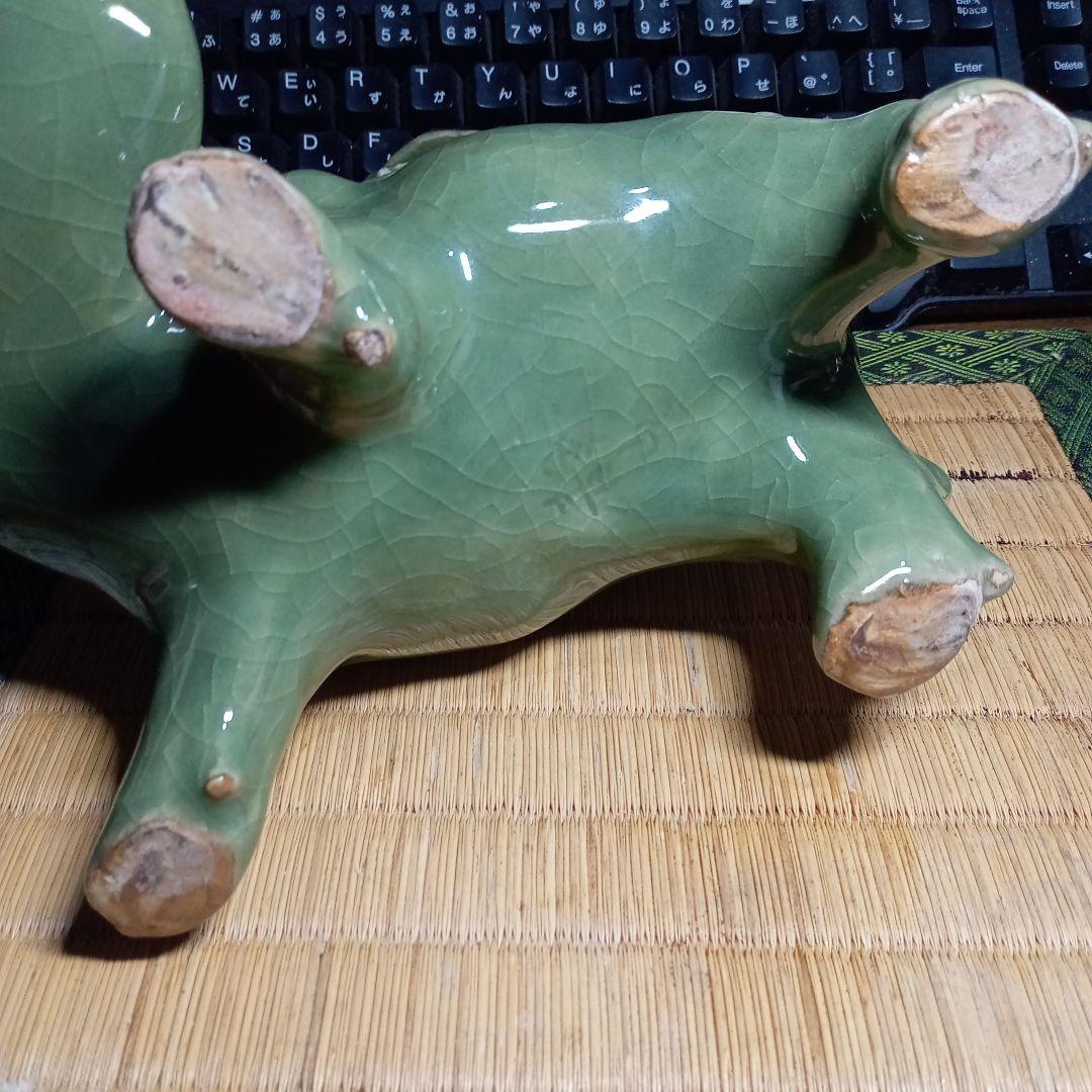 三田青磁　香炉　牛と老人