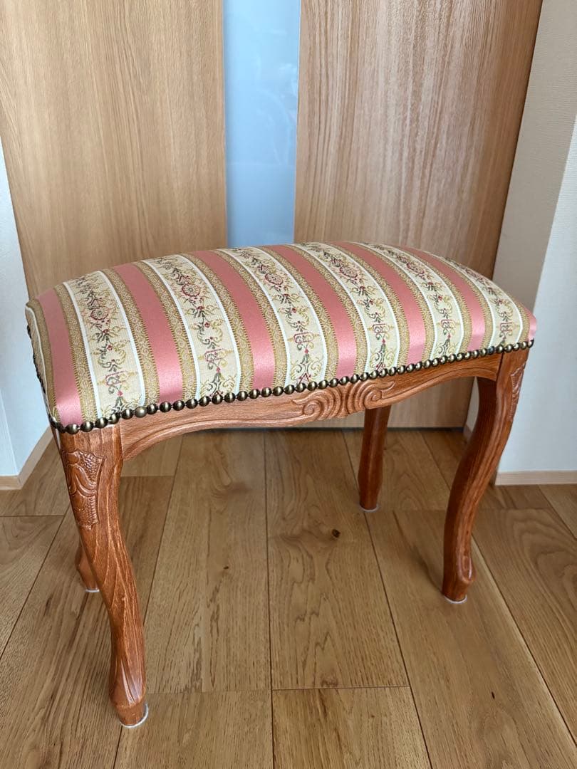 クラシックスタイル スツール　イタリア家具