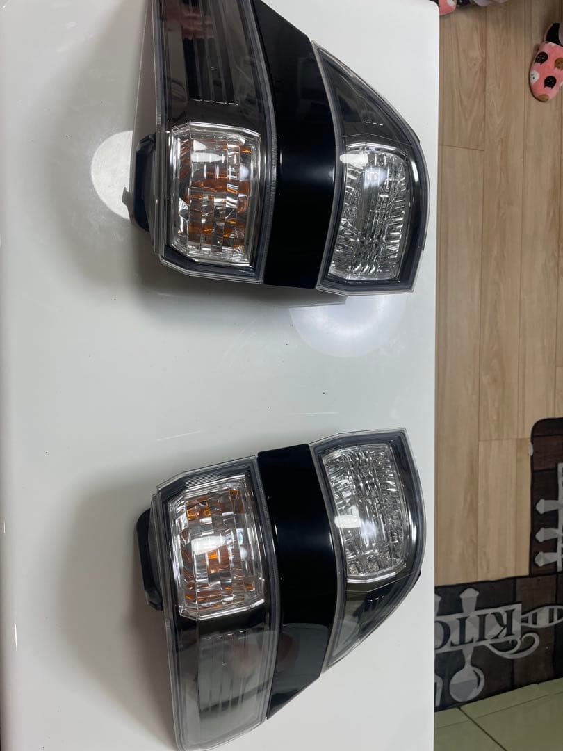 ヴェルファイア 20系テールランプ クリア ブラック 4個セット