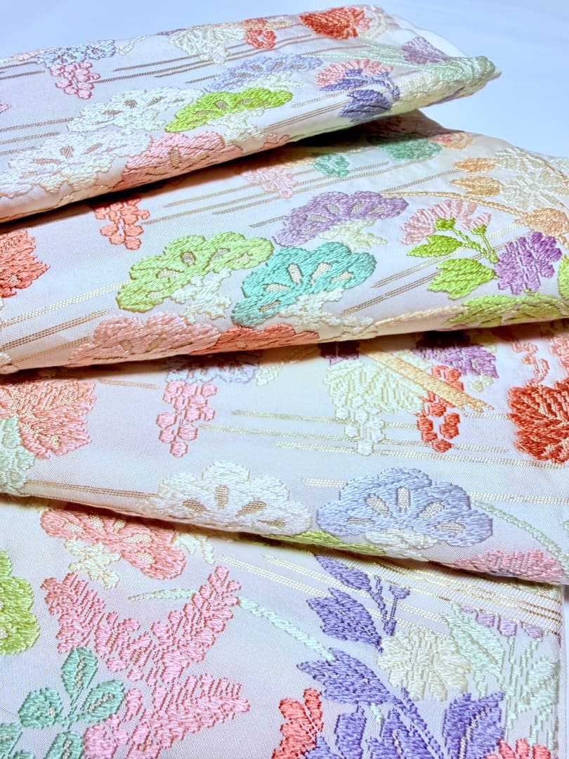 高級 袋帯 正絹 六通柄 総唐織 ホワイト 訪問着 色無地 約70万円