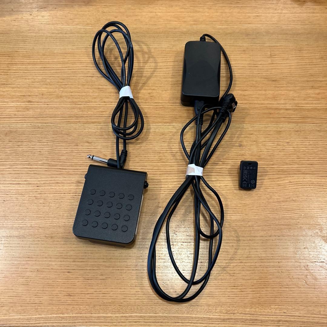 美品CASIO 電子ピアノ【PX-S1100】2021年製　スタンド付