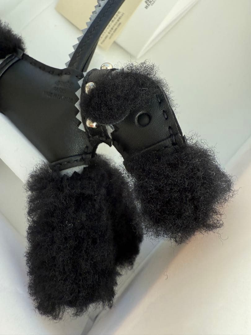 本物保証エルメスバディチャーム 首輪付きクロ×グリパンタン【2025年春夏新色】