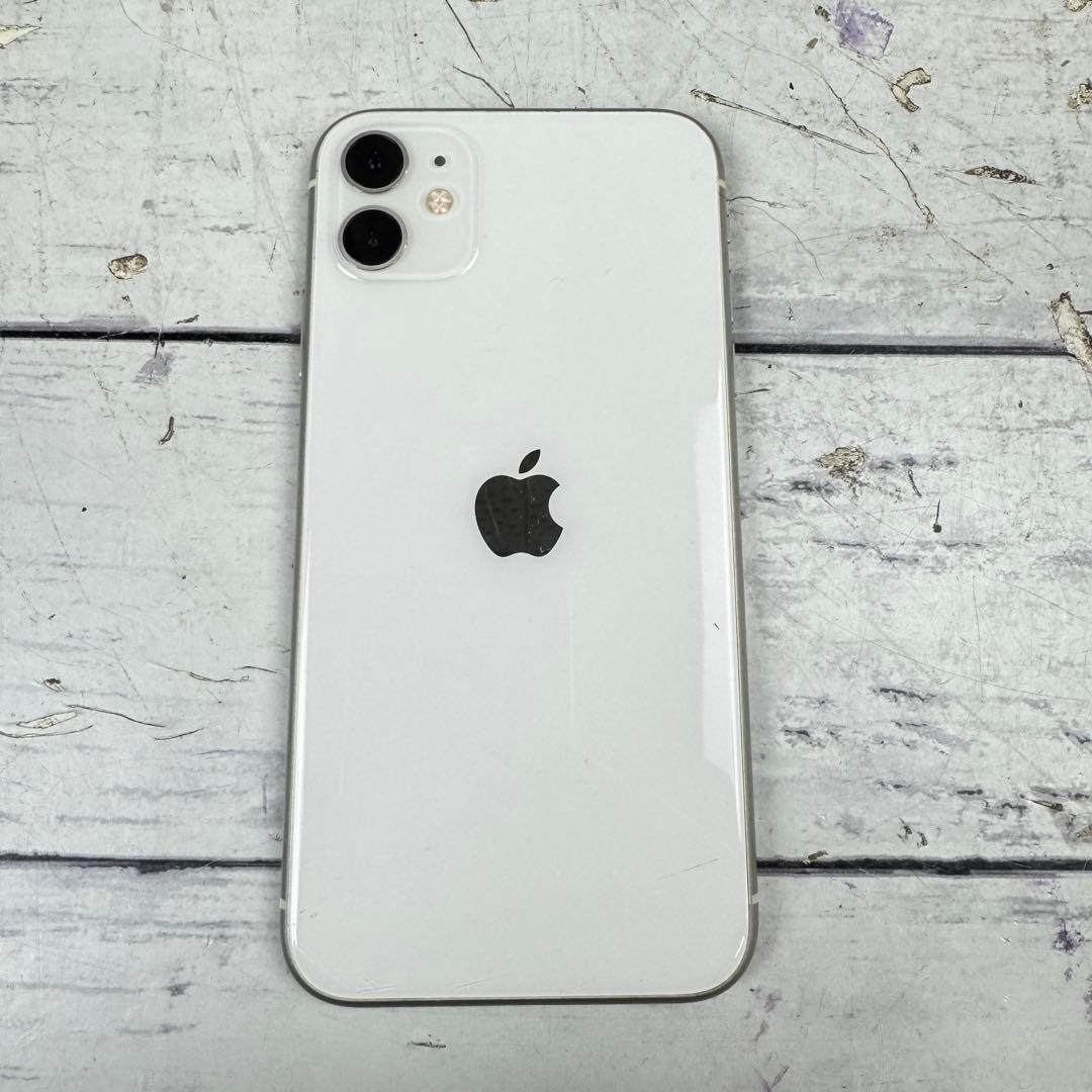 iPhone11 128GB ホワイト MWM22J/A 容量76%