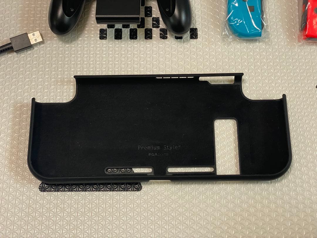 Nintendo Switch 本体 箱説 完品128GB SDオマケ多数