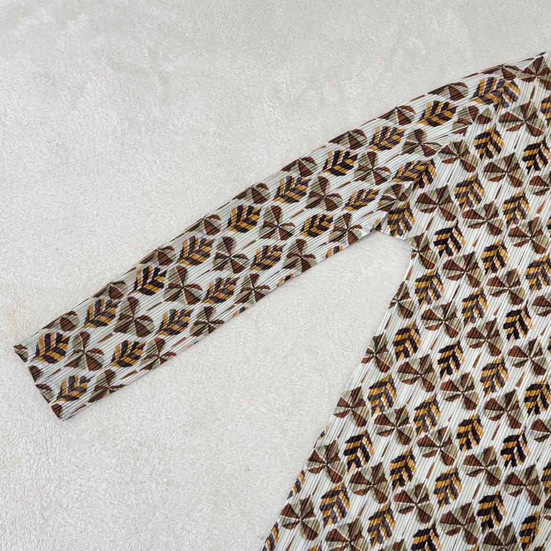 極美品✨PLEATS PLEASE プリーツ　長袖　トップス　クローバー　総柄