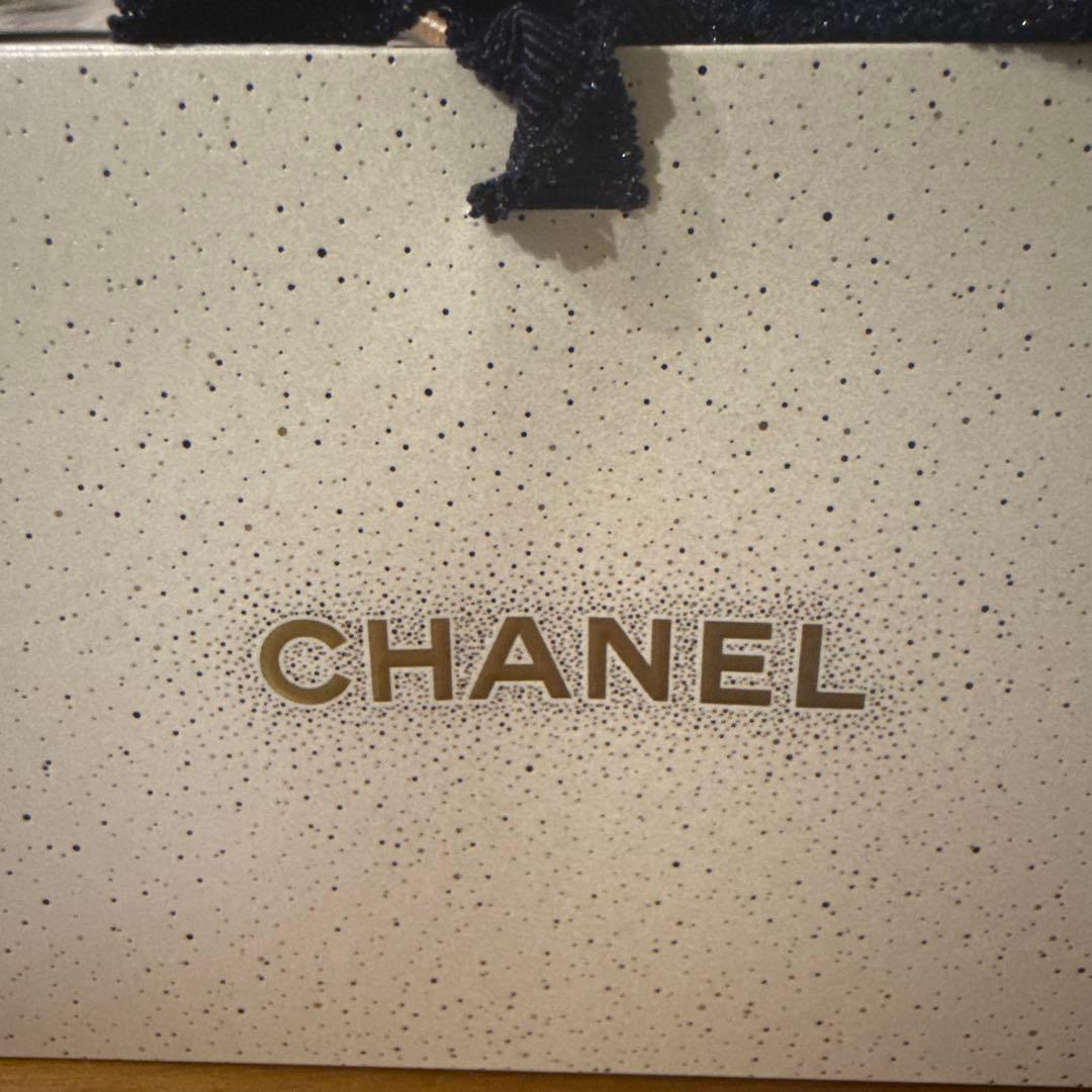 【未使用】2025 シャネル クリスマス　コフレ3点　ポーチなし