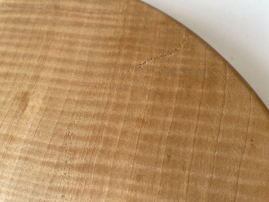 お盆　丸盆　木目　木製　トレー　栗　胡桃　木工芸　手仕事　民芸　北欧