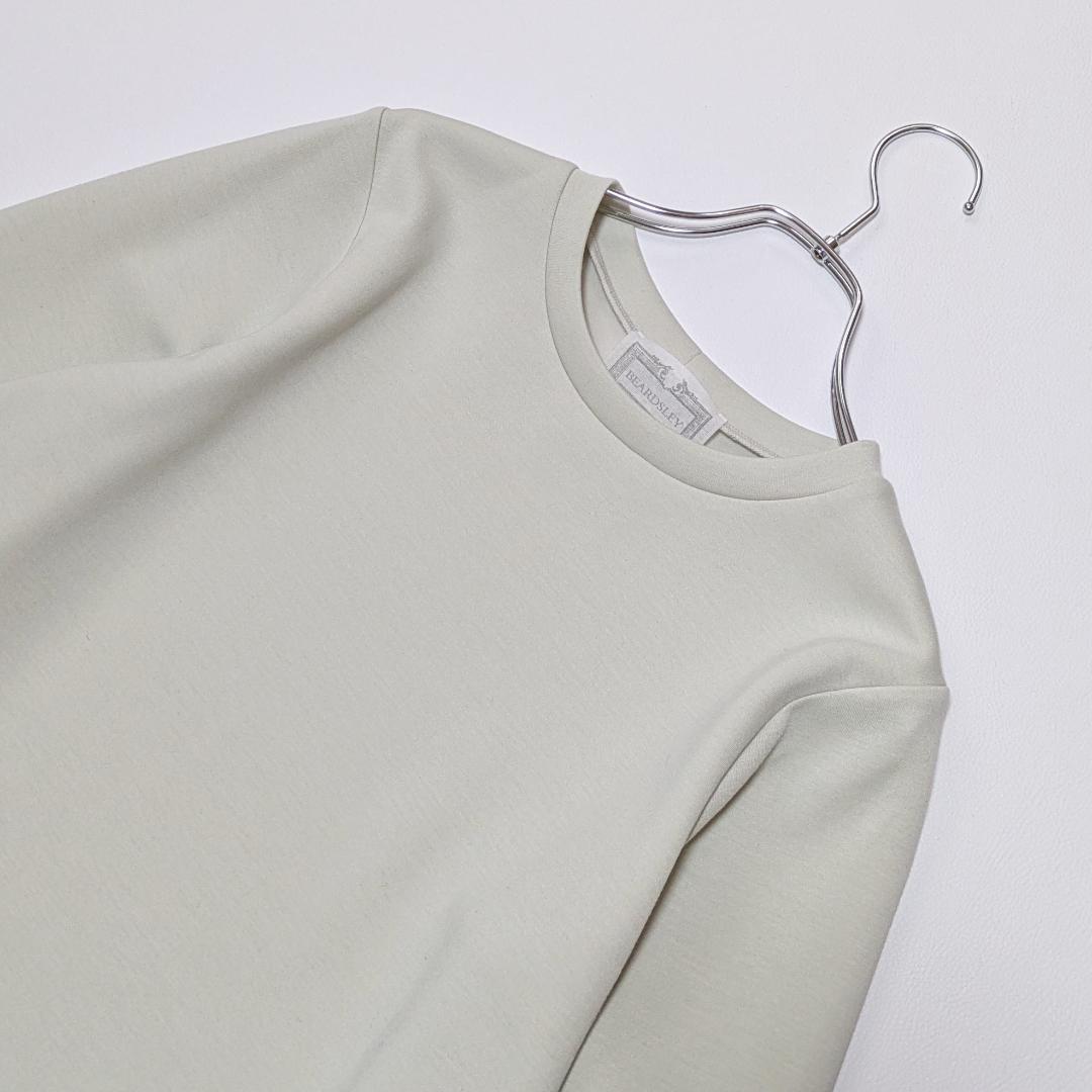 25年モデル❢ ビアズリー スソプリーツプルオーバー 淡いグリーン