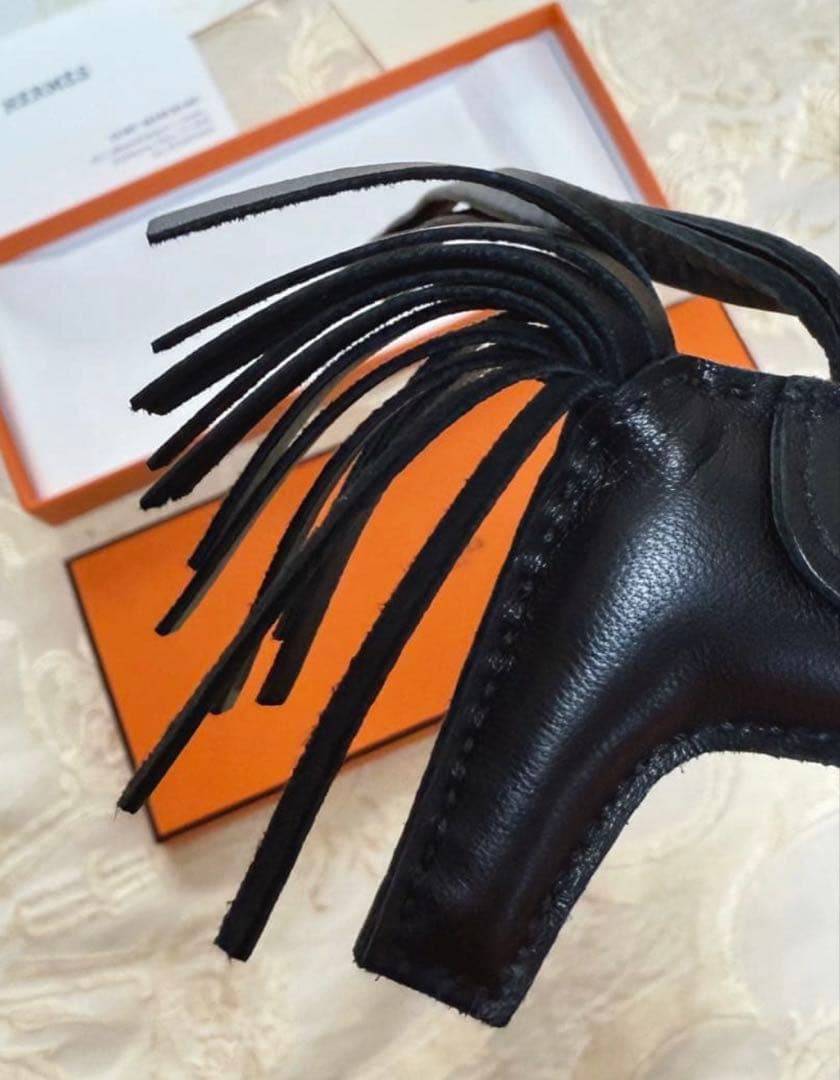 ⭐️未使用近い⭐️HERMES ロデオチャーム PM ソーブラック