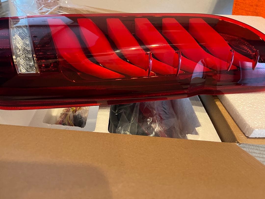 Valenti ULTRA sigma LEDテールランプ　レガンスモデル