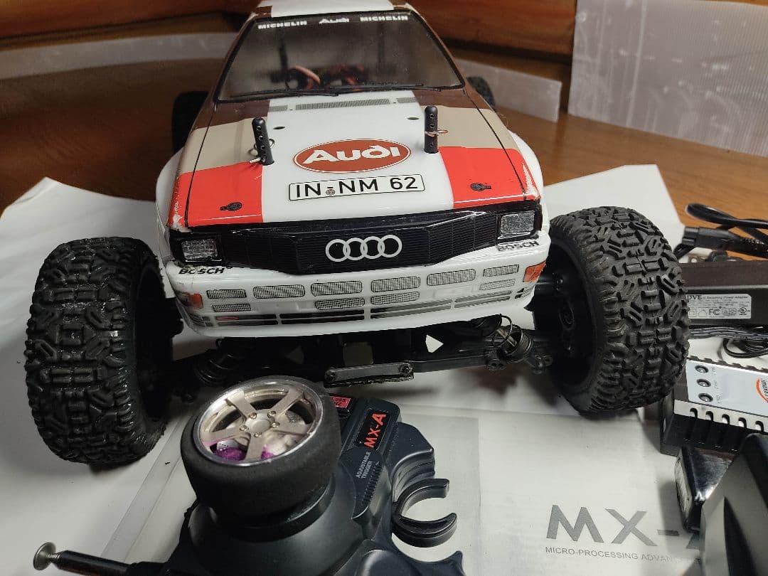 ブラシレス EP 1/8 オフロード アウディ クワトロ？