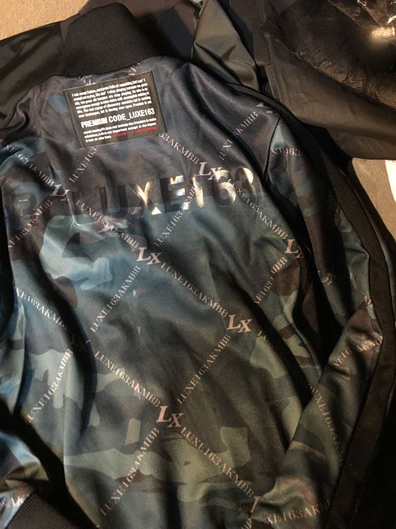 ゆうぞうゆっちAKM LUXE ZIP STAND