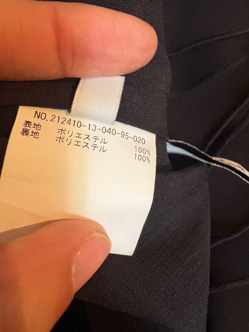 ルルウィルビー　ラッフルコサージュブラウス　ブラック　アルアバイル