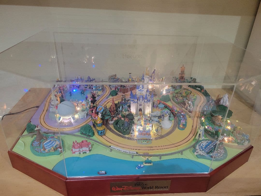 特価　デアゴスティーニ　ディズニーパレード　ワールドリゾート　ジオラマ