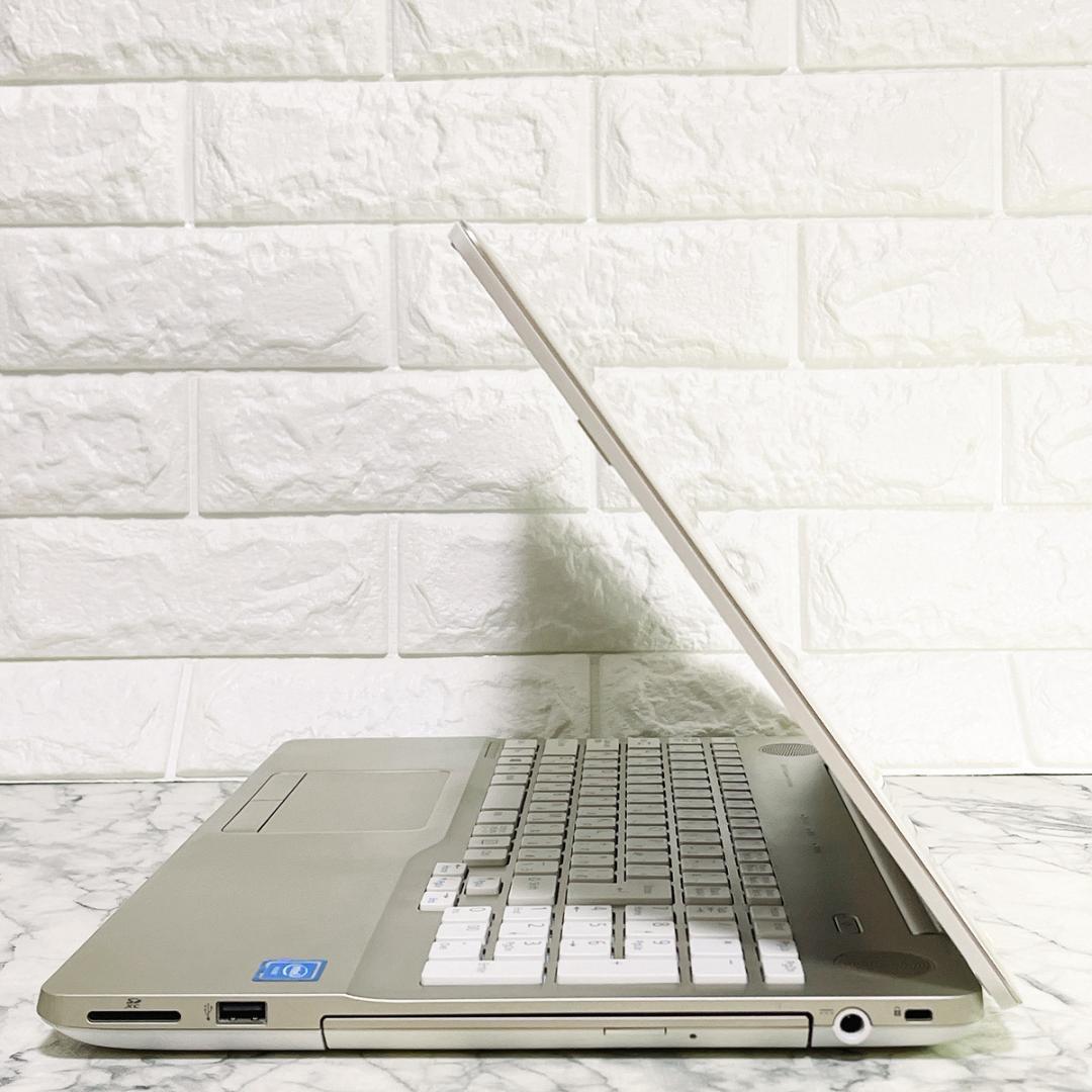 美品ゴールド✨Windows11✨爆速SSD薄型ノートパソコン✨カメラ・オフィス