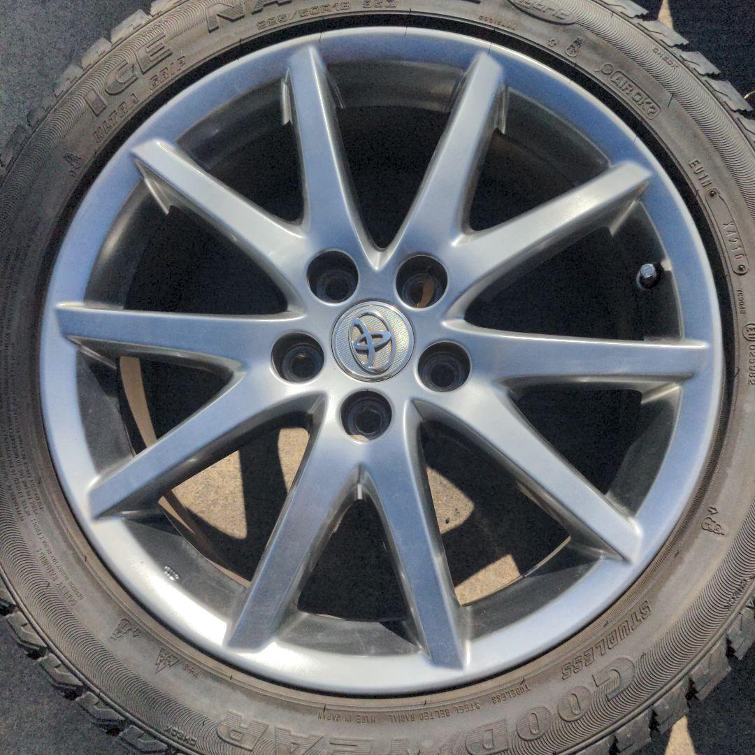 エスティマ　　純正１８インチホイール