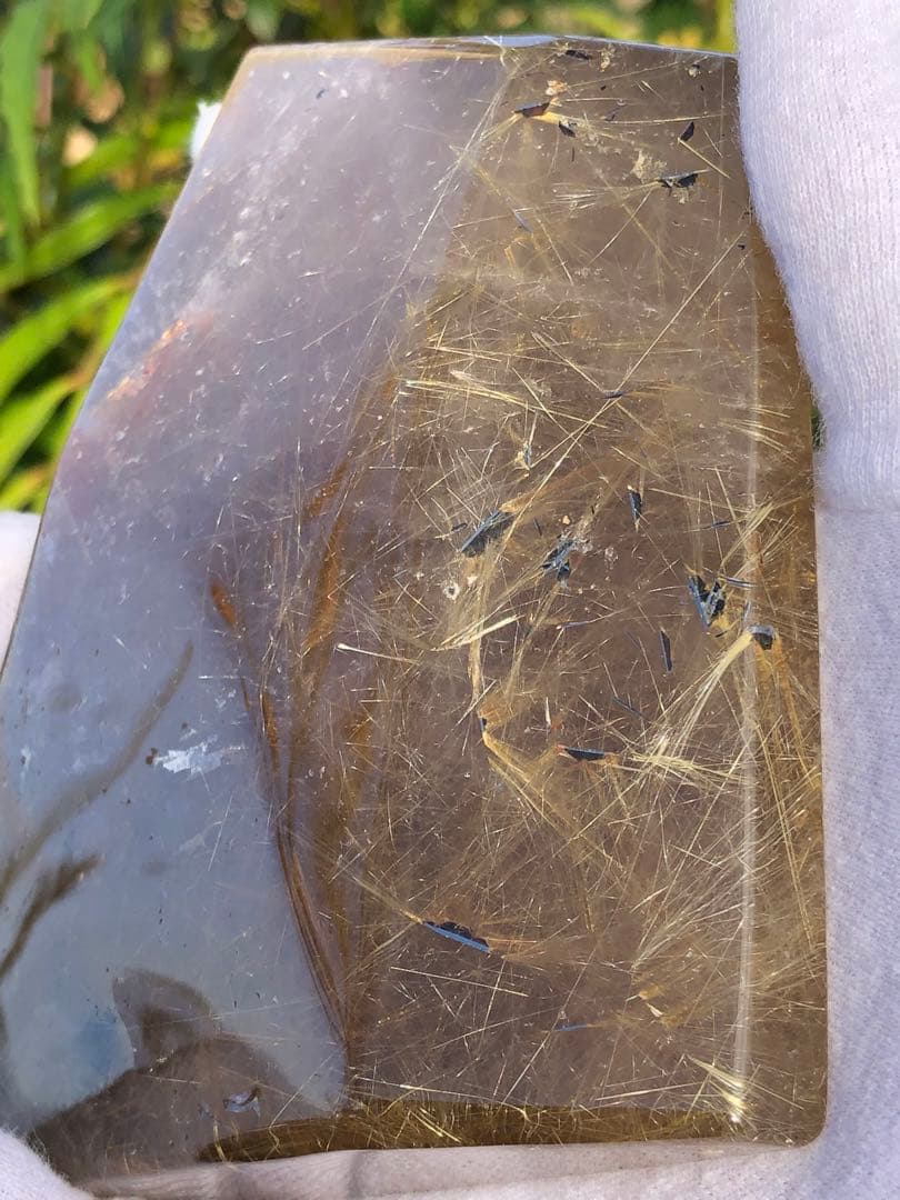 ❤️買い得　345g 観音様　最強財運超レア　強いパワー　ゴールドルチルクォーツ