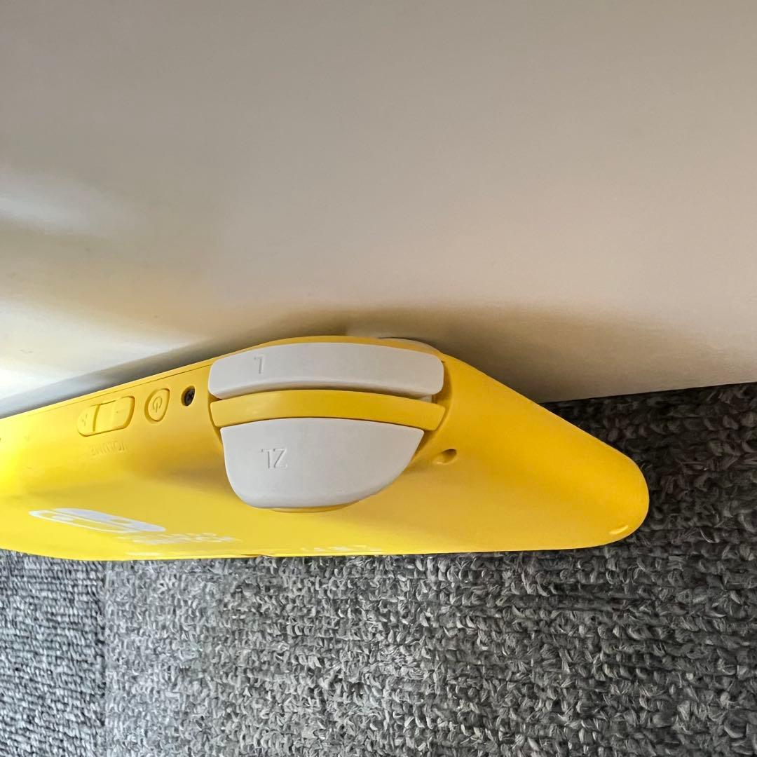 ひ*ん様 スイッチライト SwitchLite イエロー 本体 2020年製 完