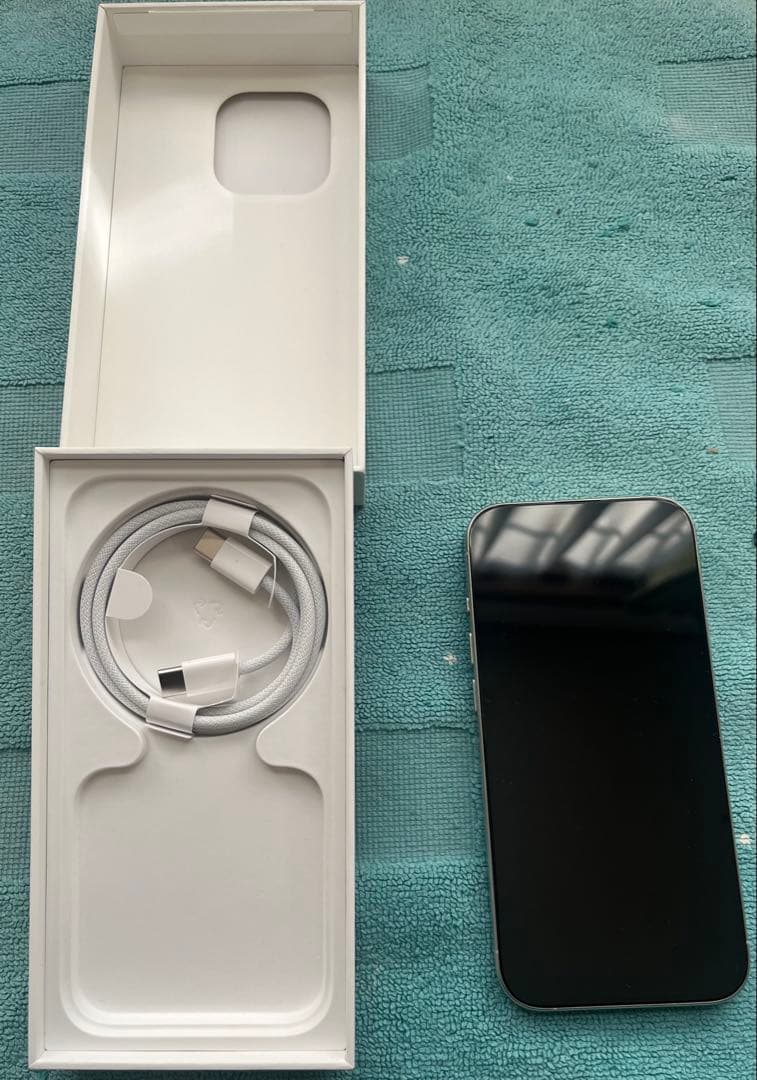 iPhone 15 Pro 128GB ホワイト SIMフリー