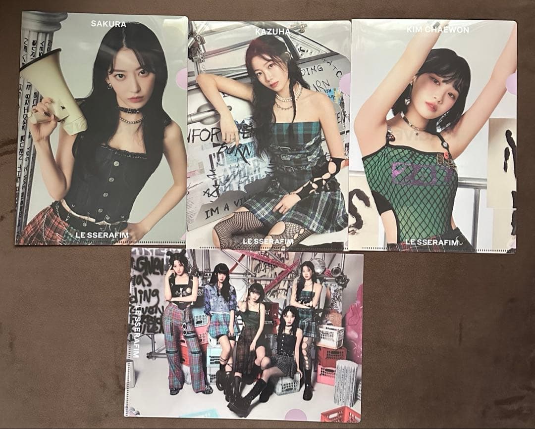 LE SSERAFIM キムチェウォン　うちわ・ペンライト・グッズ