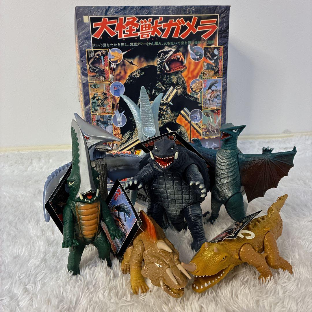 【極美品】バンダイ 大映怪獣シリーズ 強いぞ!ガメラ 復活大結集BOX 全7種