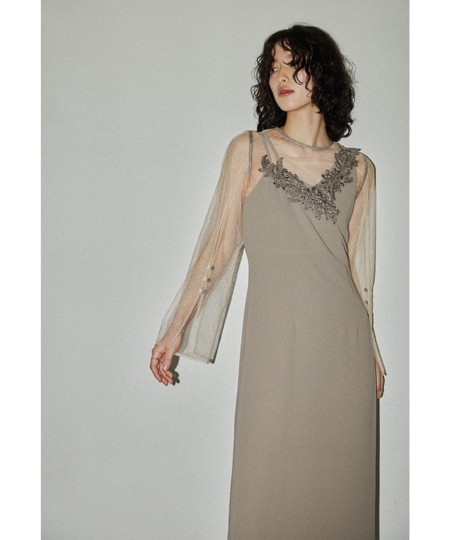 niana チュールレイヤードレースデザインドレス