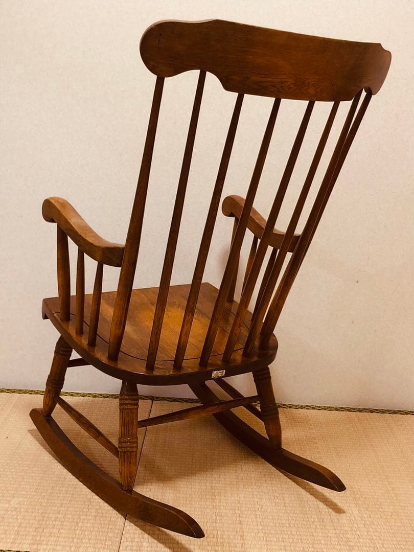 柏木工のロッキングチェア 古いです キズ スレありますが艶と味あります