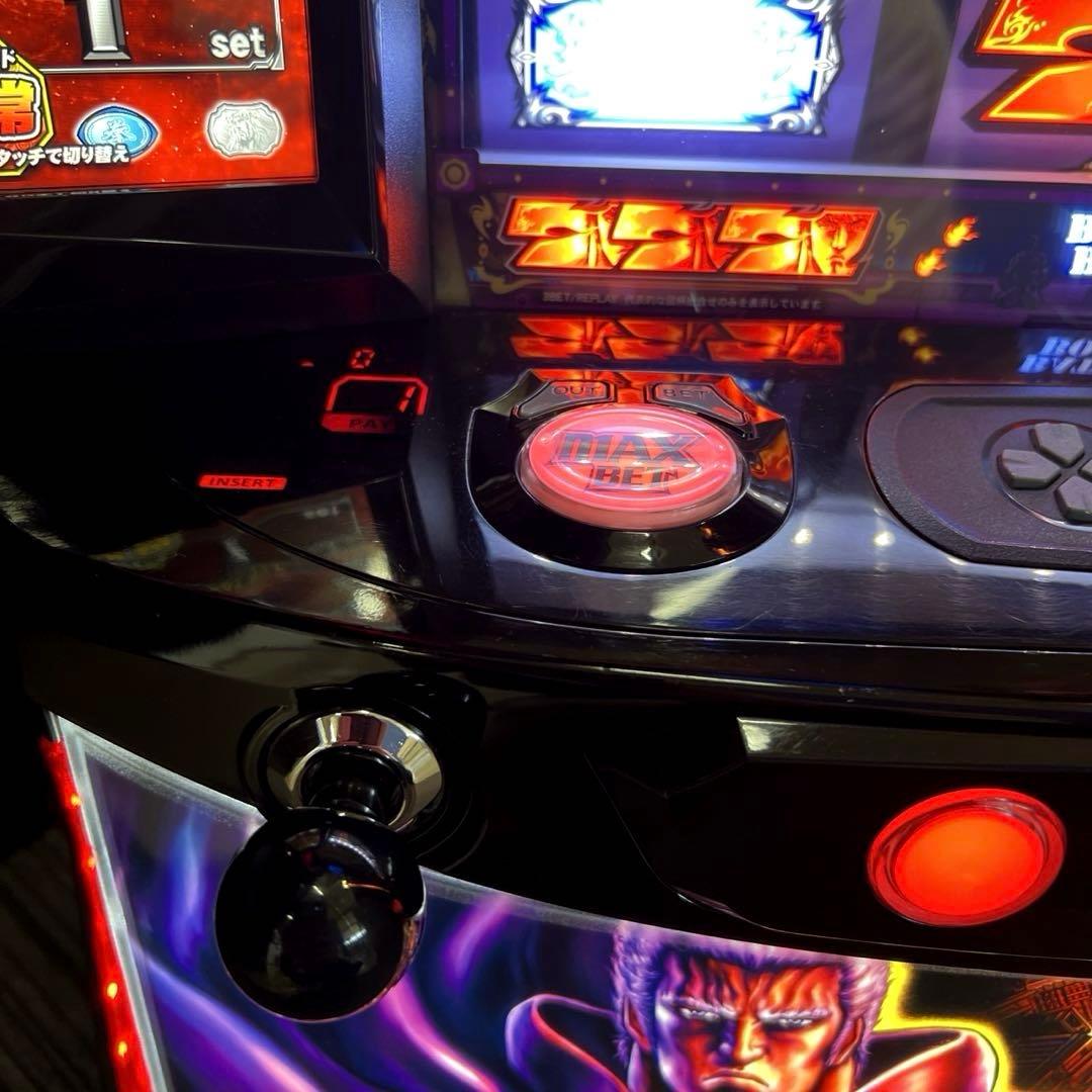 スマスロ「北斗の拳」拳王パネル　パチスロ実機
