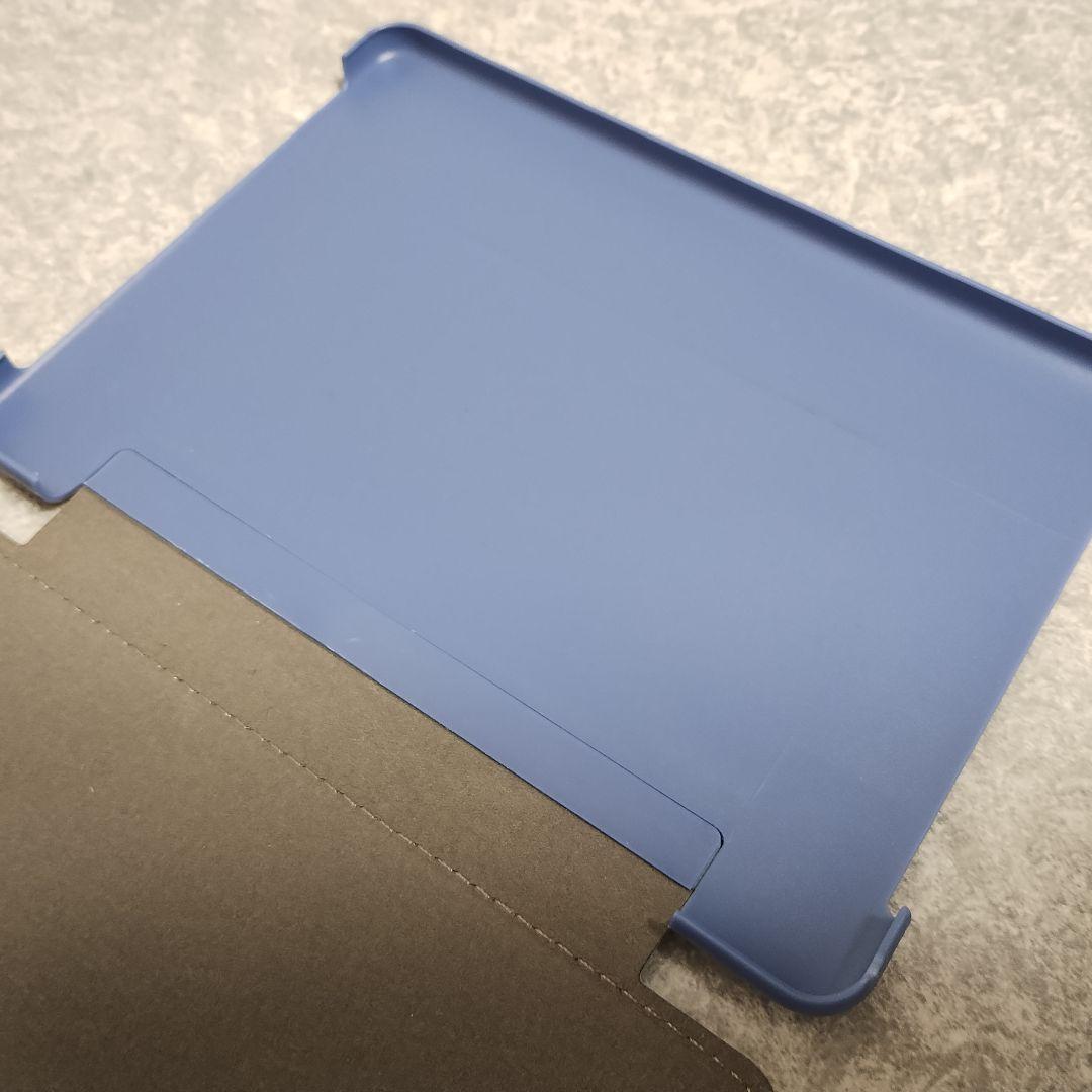 Meebook M6 ケース付きです。