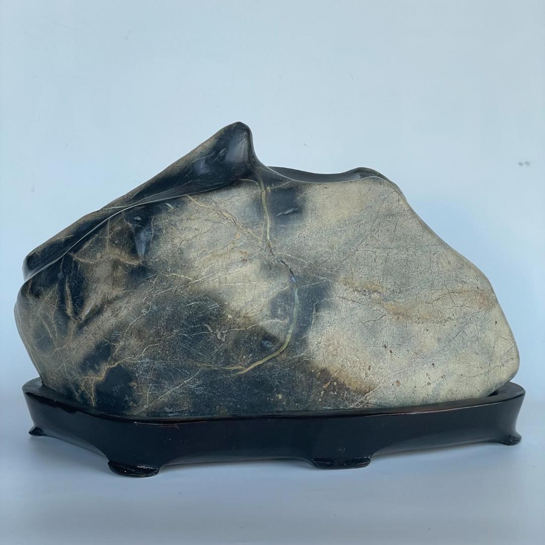 白蛇 蛇石 縁起物 弁財天 富 開運 天然石 パワーストーン 白滝権現 台座付