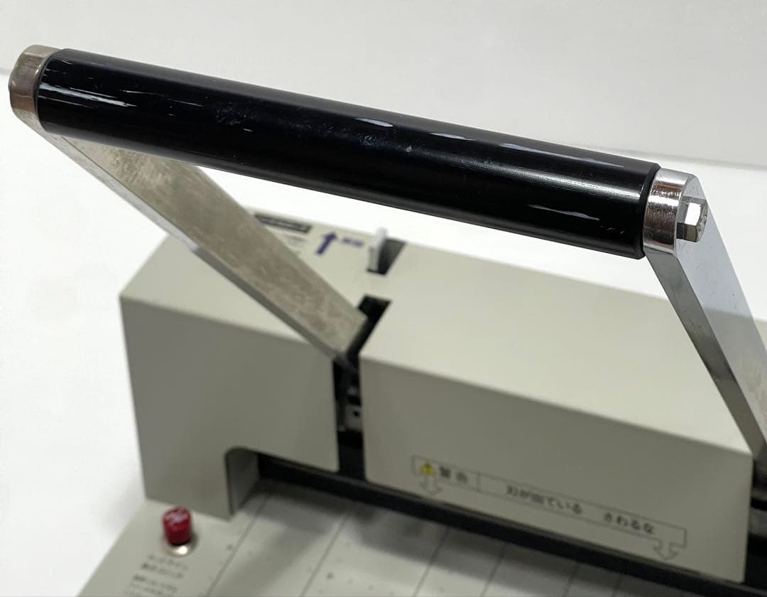 美品♪ 断裁機 PLUS PK-513 ペーパーカッター