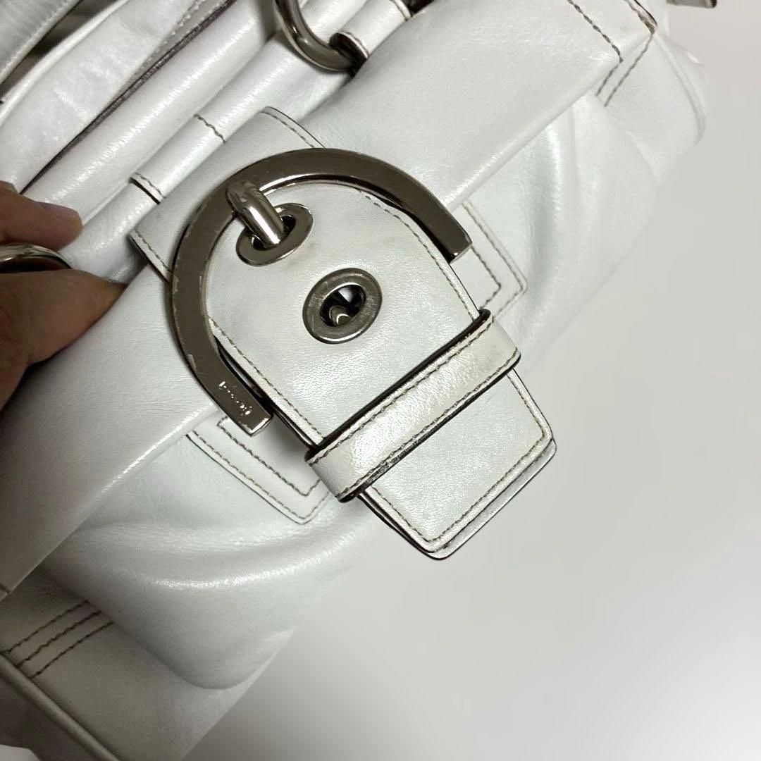 COACH コーチ　ホワイトレザーハンドバッグ　白