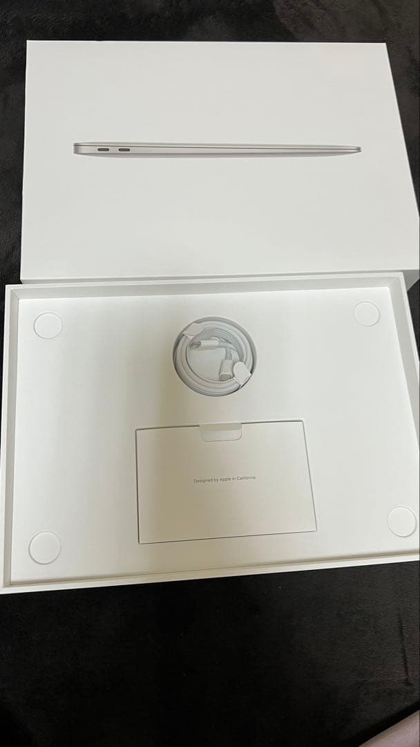13インチMacBook Air - シルバー箱、充電器有り