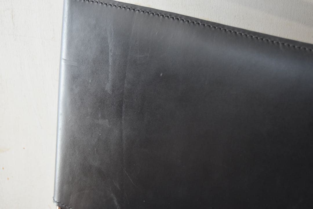 Chez Eileen Gray ROQUEBRUNE chair ①