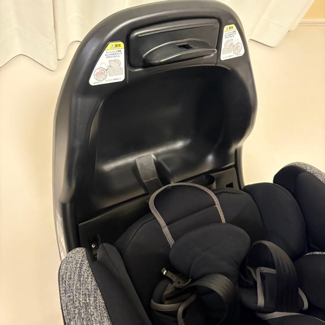 Aprica フラディア　グロウ　ISOFIX ブラック　チャイルドシート