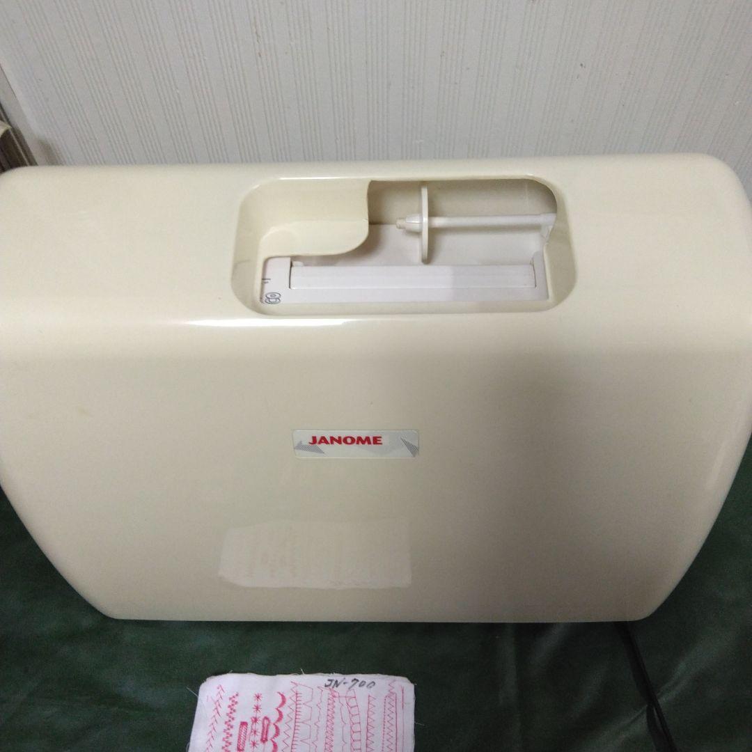 ジャノメミシンJN-700型、美品。