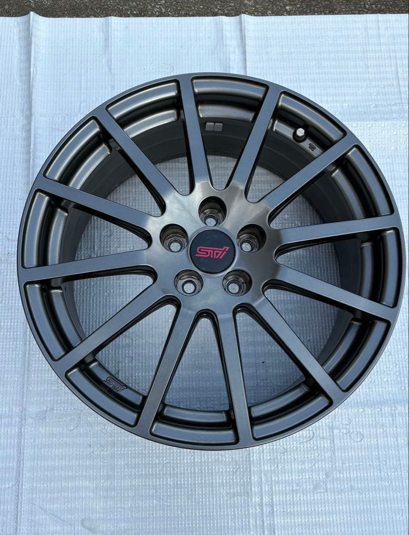 SUBARU STI 純正OP 17インチ7.5J+48 ガンメタホイール①