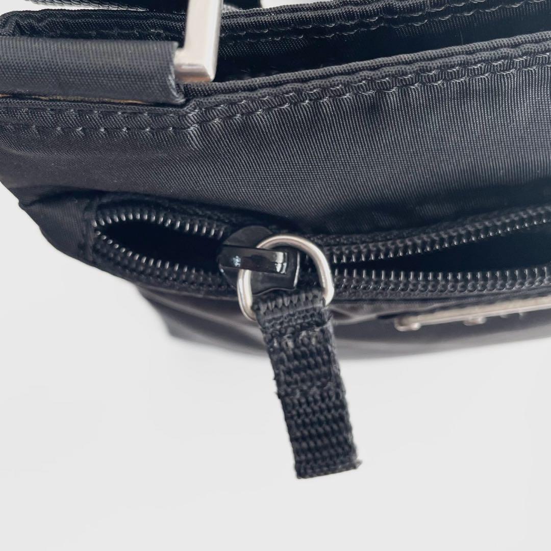 【訳あり極美品】PRADA プラダ ショルダーバッグ サコッシュ ナイロン 黒