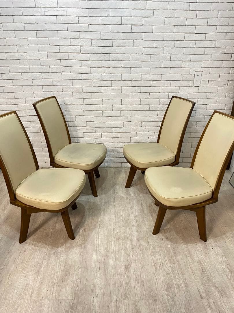 【東京都内23区配送無料】ニトリ　回転 ダイニングチェア 4脚セット　椅子