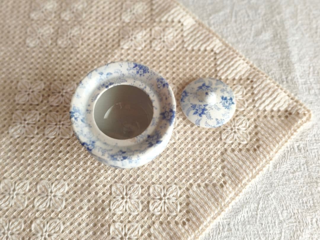 * antique mini ❀ 小さなお花柄 蓋付き ポット