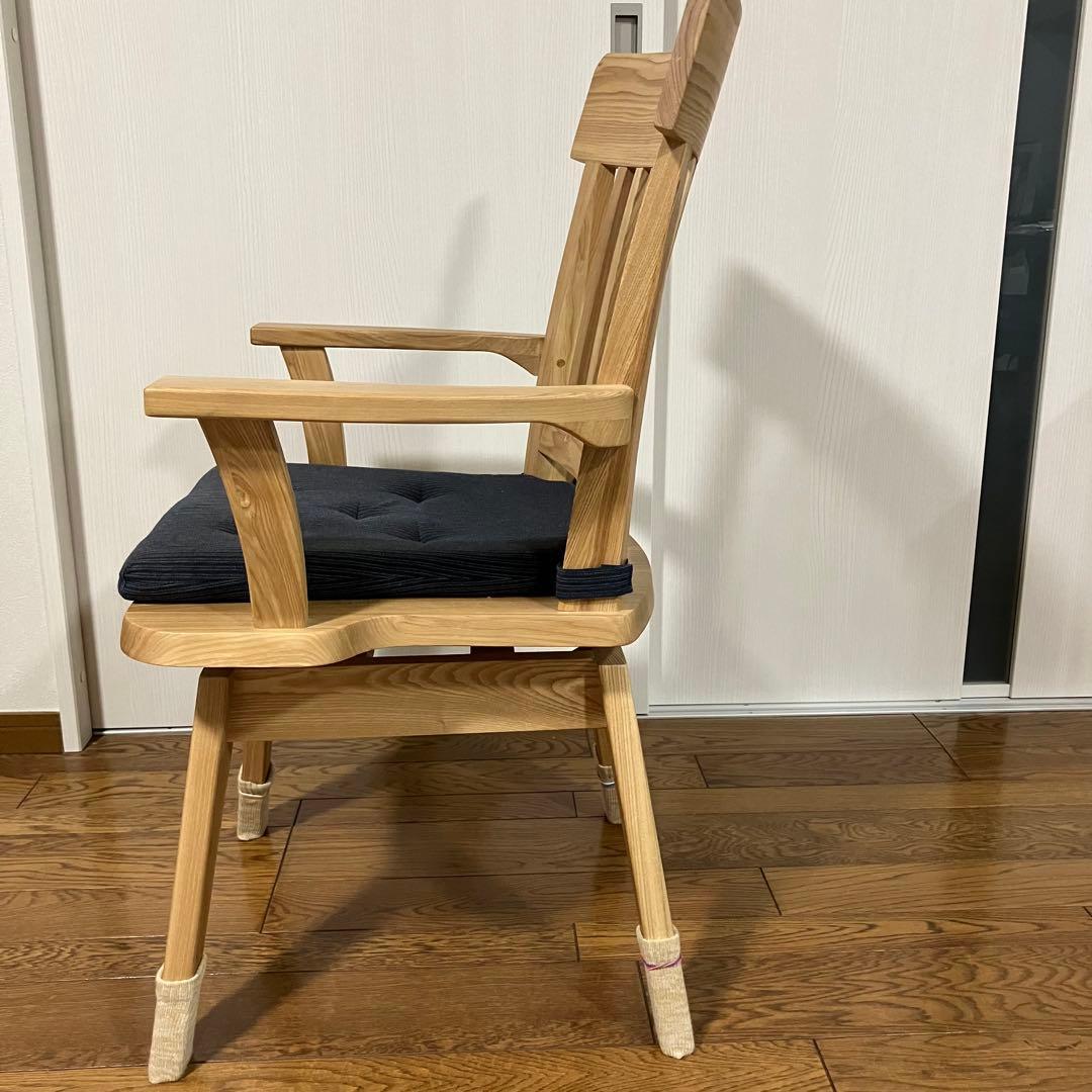 ②ナフコツーワンスタイル「伊吹 NA」 ダイニング肘付回転チェア