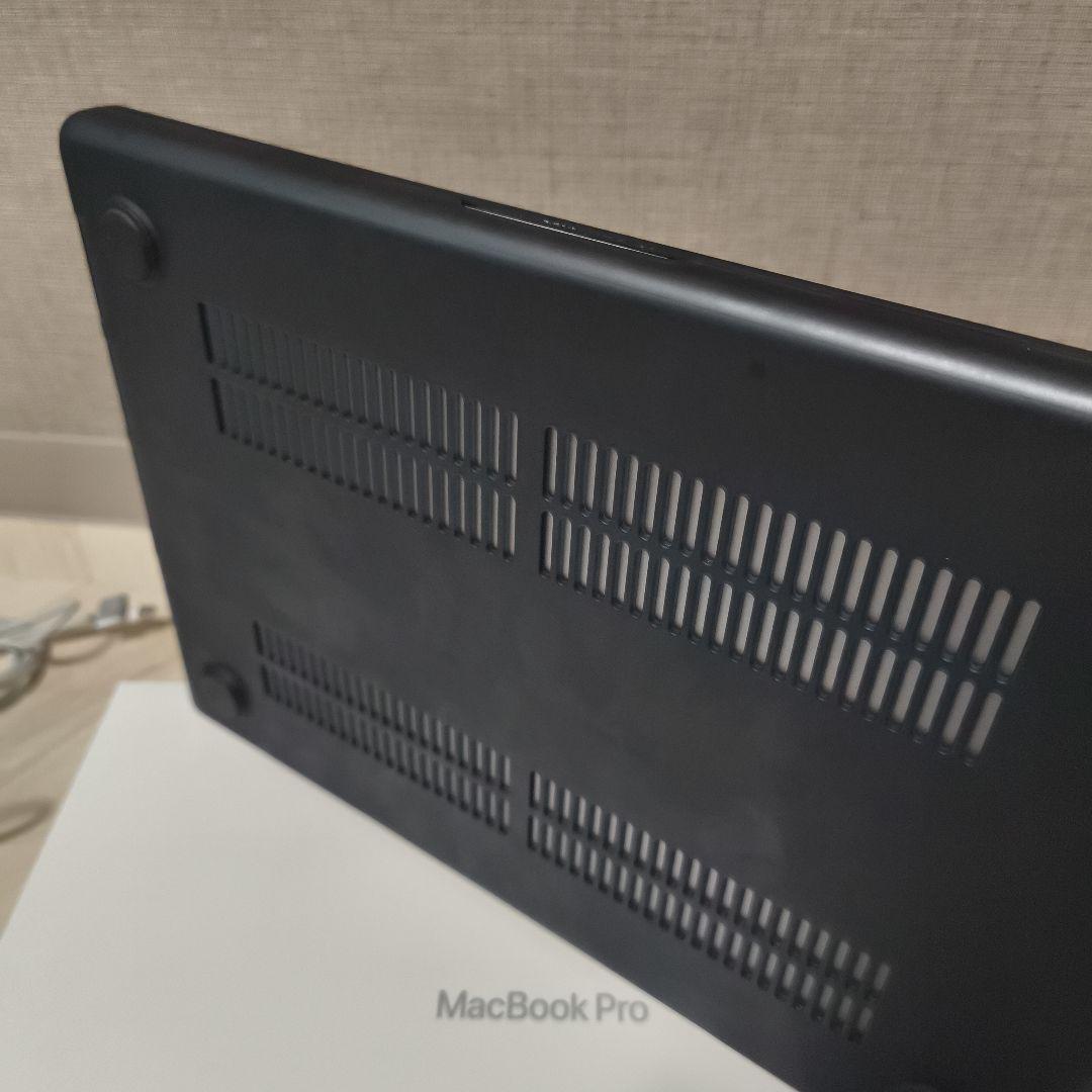 Macbook pro M1 16GB 14インチ 512GB 96%