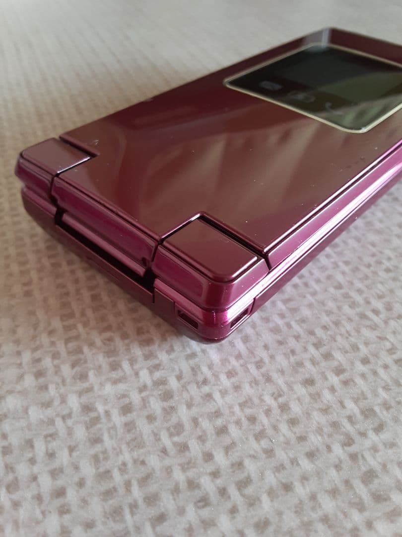 SoftBankかんたん携帯9 NP505SH ワインレッド