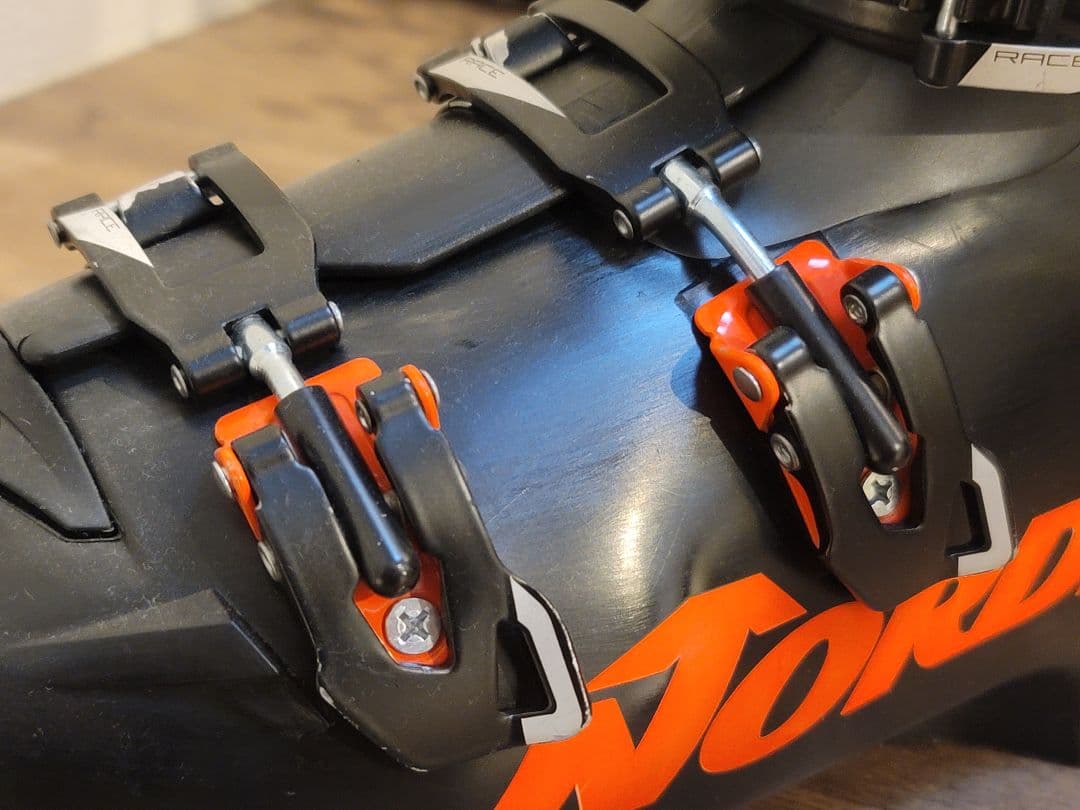 NORDICA DOBERMANN 110 26〜26.5cm ラスト98mm