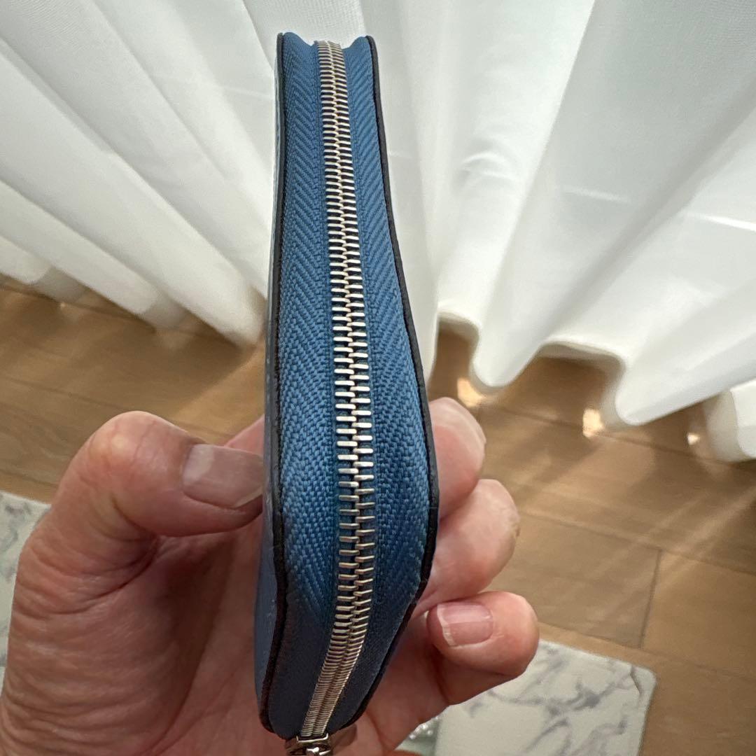 ルイヴィトン エピ ジッピーパース 小銭入れ 財布 ブルー