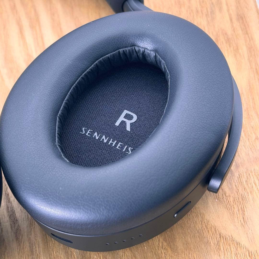 美品　Sennheiser Momentum 4 ワイヤレスヘッドホン