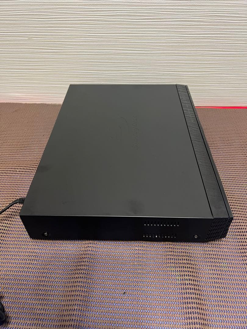 東芝 レグザDBR-Z160 ブルーレイレコーダー中古動作品美品リモコン未開封