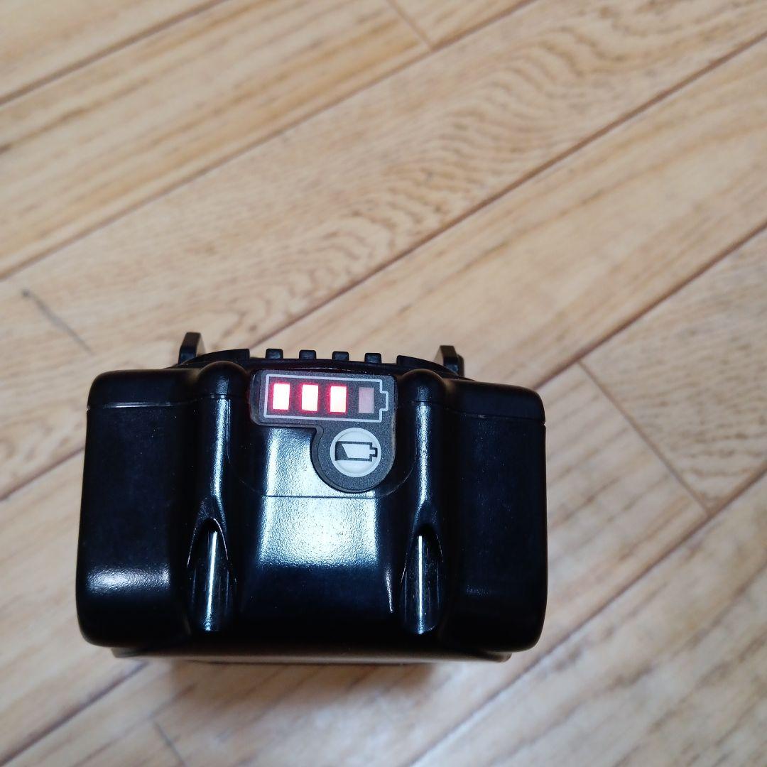 マキタ18V充電式クリーナーCL181FD青色　純正バッテリー、純正充電器付