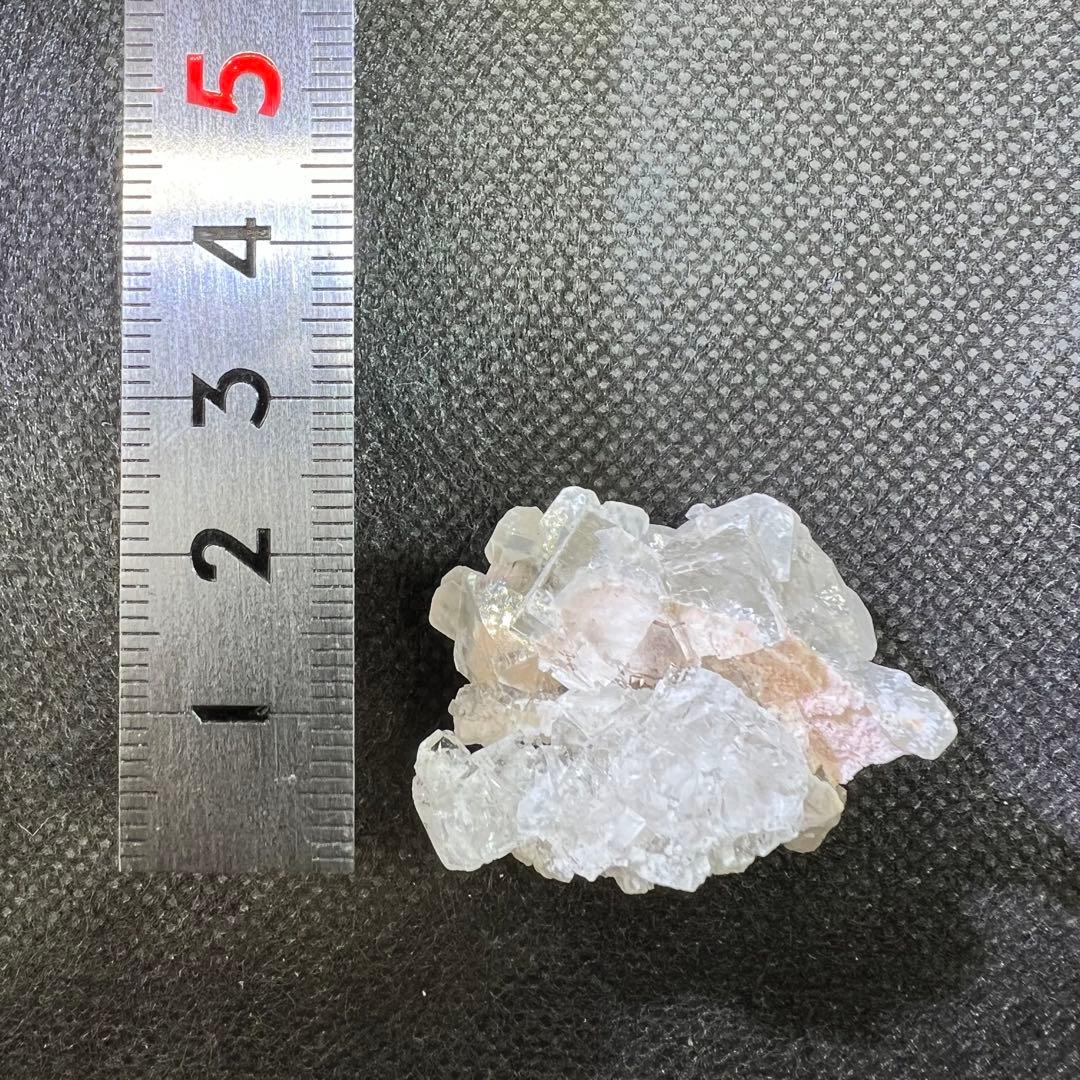 ヤオガンシャン産　クォーツクラスター共生カラーレスフローライト