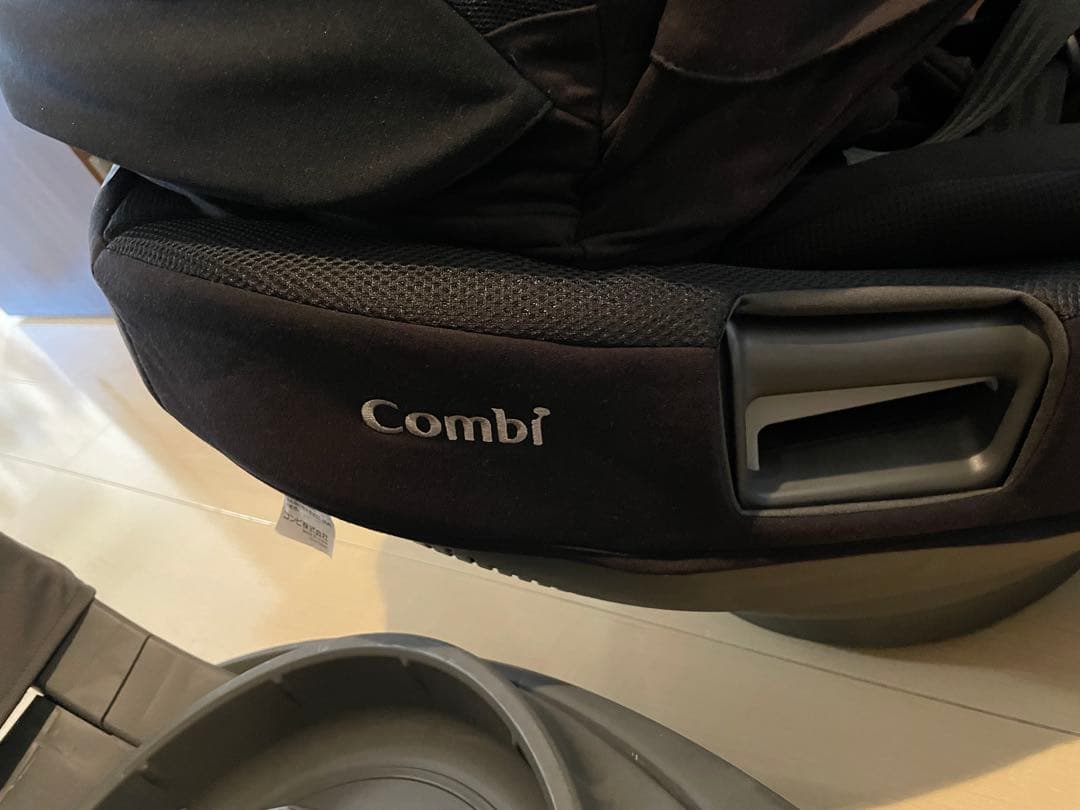 【最上位モデル】combi チャイルドシート THE S PLUS【プロ配送】